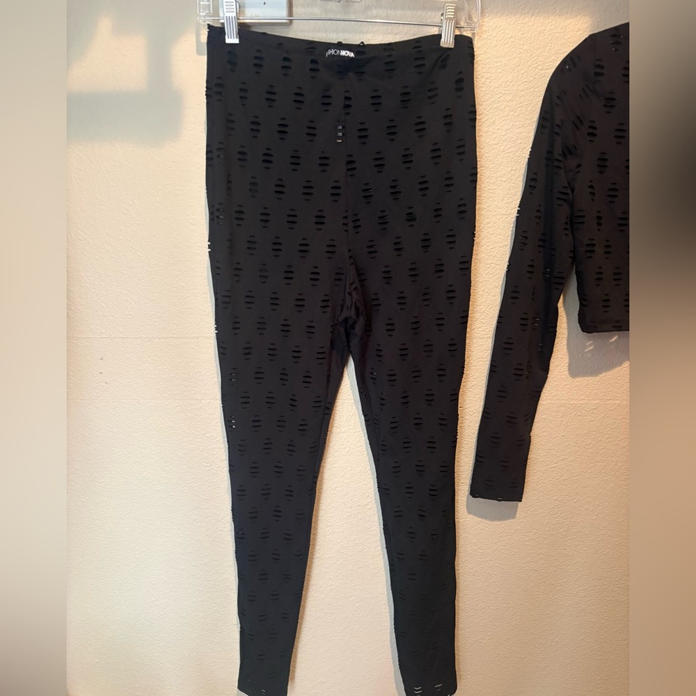 Fashion Nova 2 Piece Long Sleeve Top & Pants Set 🌵Large - Picture 8 of 13